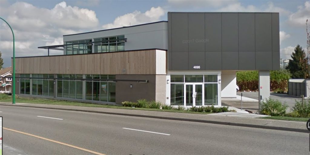 3 , 4695 CANADA WAY V5G 1K9