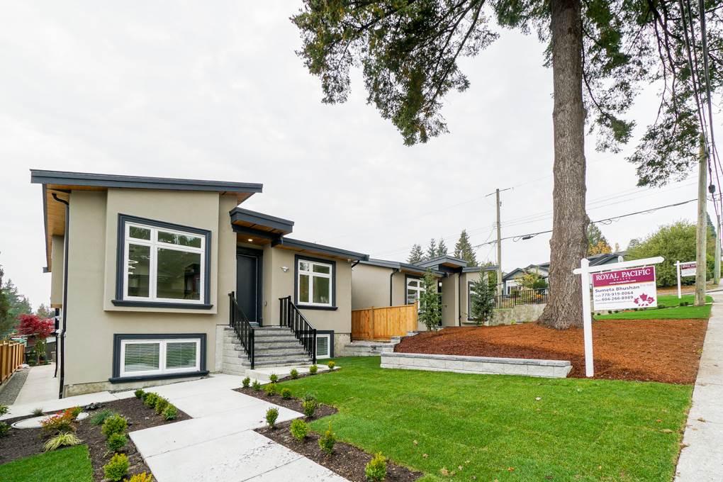 8227 ROYAL OAK AVENUE BURNABY V5J 4L1