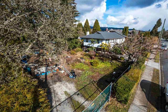 6855 ADAIR STREET, Burnaby North, BC 2