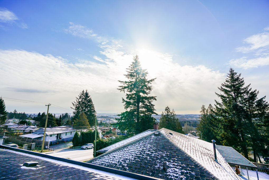 8227 Royal Oak Ave Burnaby V5J 4L1 19