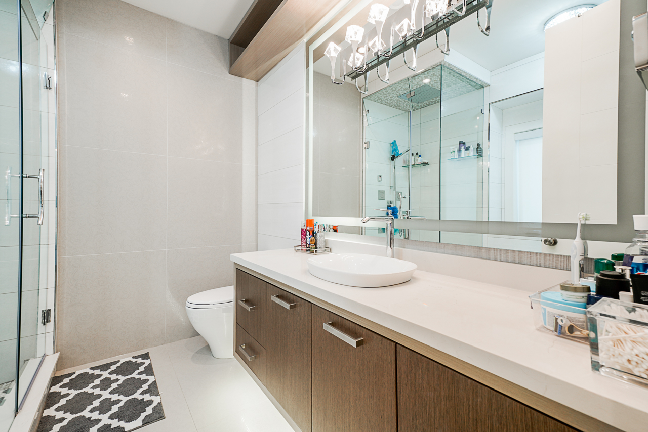 6743 Strathmore Ave Burnaby 24
