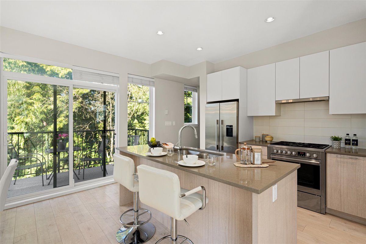 1-5202 SAVILE ROW, BURNABY 13