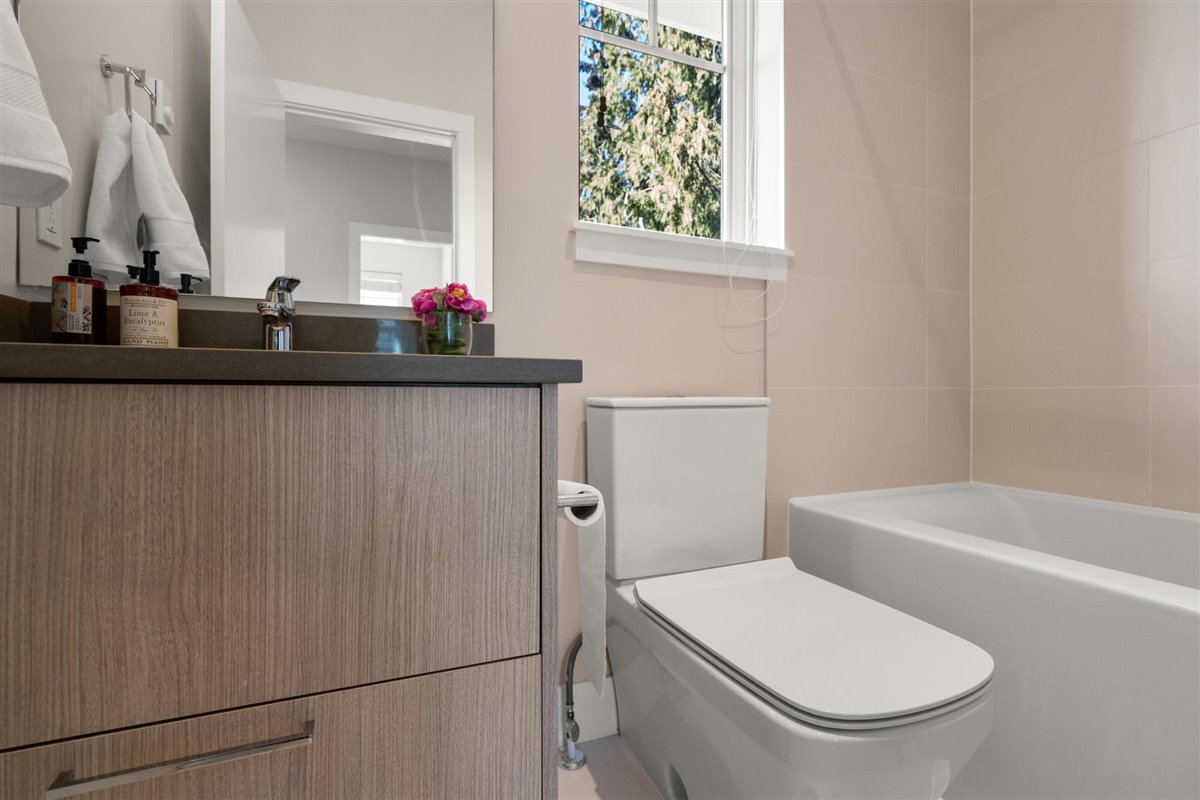 1-5202 SAVILE ROW, BURNABY 43