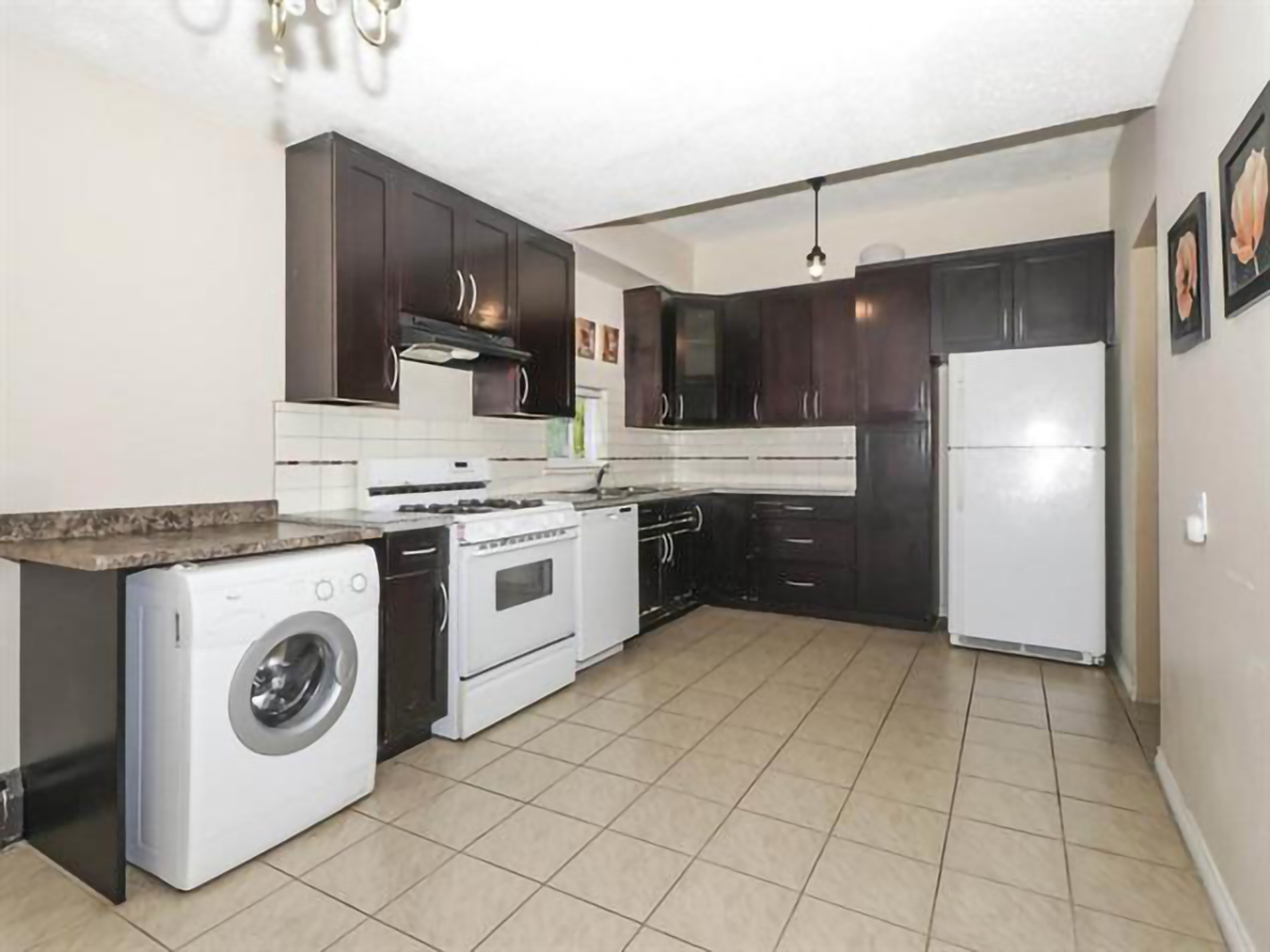 1150 Vanier Avenue, Coquitlam 8