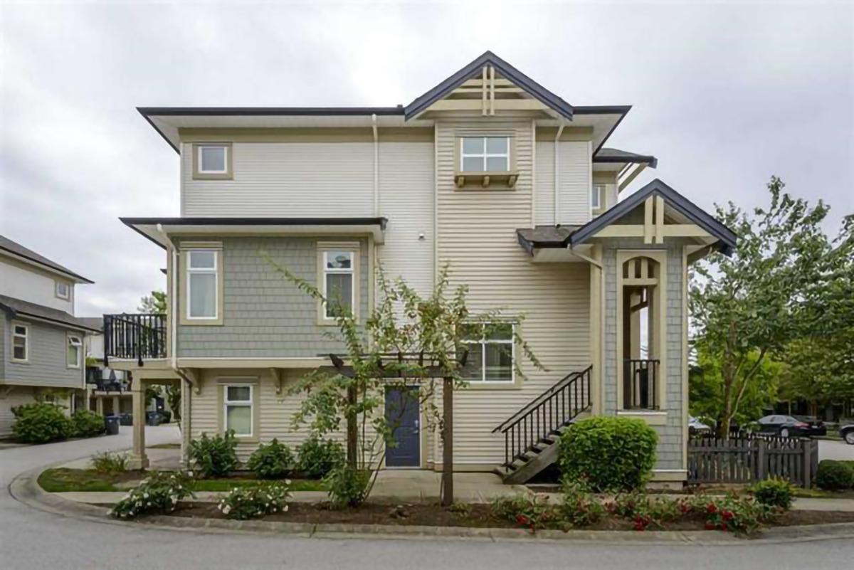 1 8418 163 Street, Surrey 22