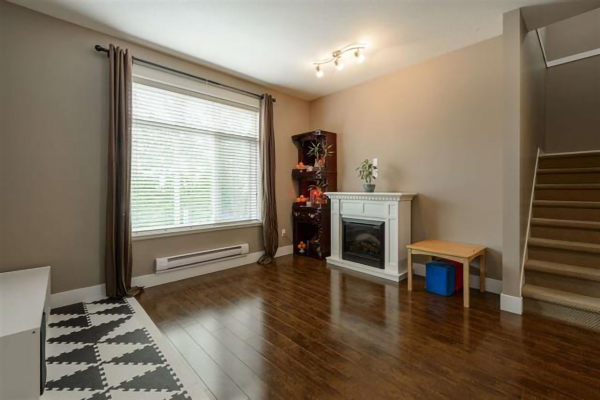 1 8418 163 Street, Surrey 4