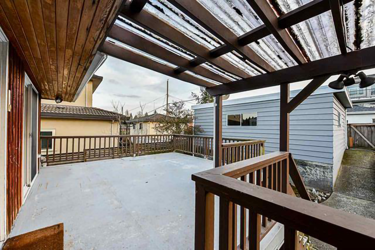 4196 Gilpin Crescent, Burnaby 32