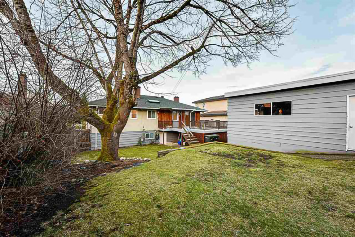 4196 Gilpin Crescent, Burnaby 34