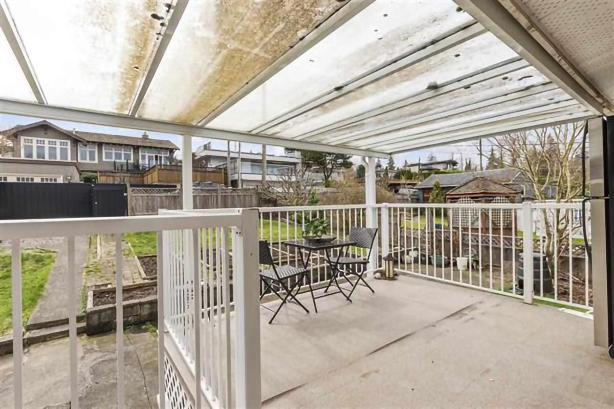 7034 Malibu Drive, Burnaby 13