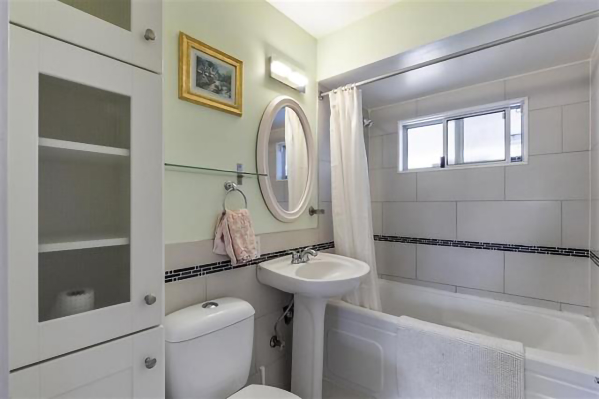 7034 Malibu Drive, Burnaby 18