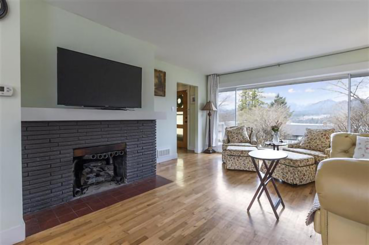 7034 Malibu Drive, Burnaby 6