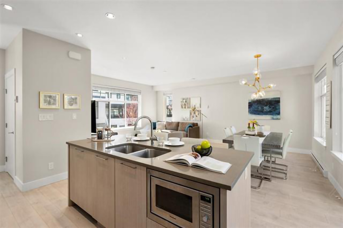 1 5202 Savile Row, Burnaby 12