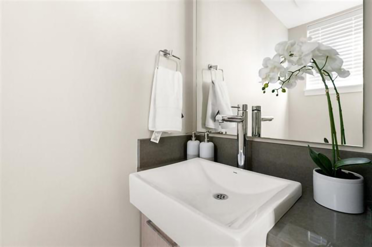 1 5202 Savile Row, Burnaby 13