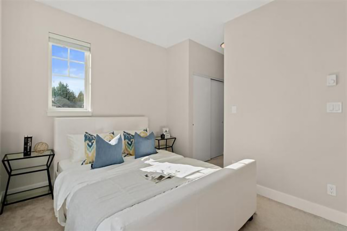 1 5202 Savile Row, Burnaby 21