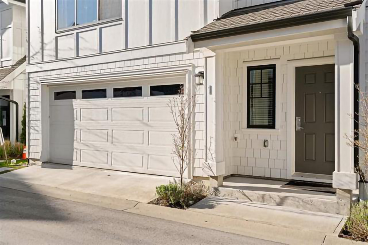 1 5202 Savile Row, Burnaby 4