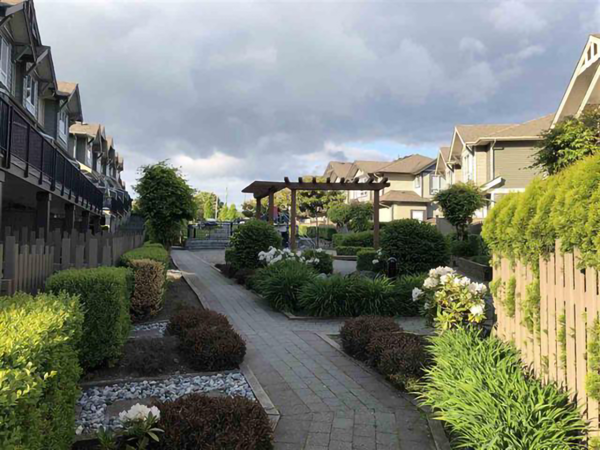 44 7848 170 Street, Surrey 31