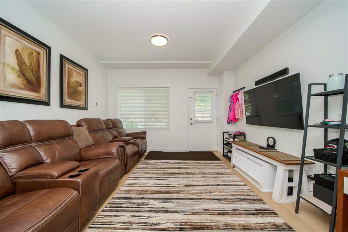 17 22810 113 Avenue, Maple Ridge 2