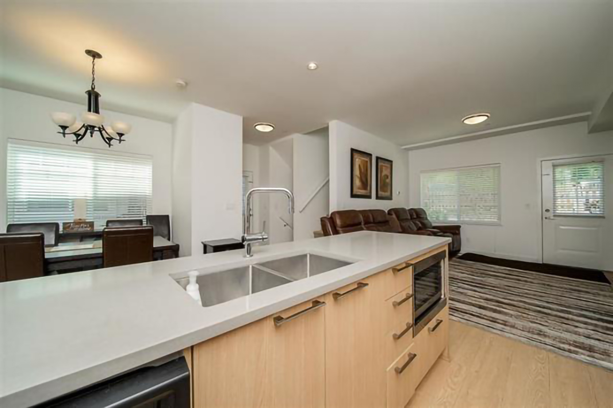 17 22810 113 Avenue, Maple Ridge 8