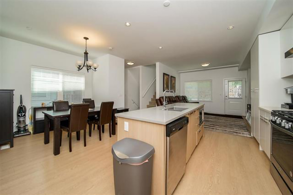 17 22810 113 Avenue, Maple Ridge 9