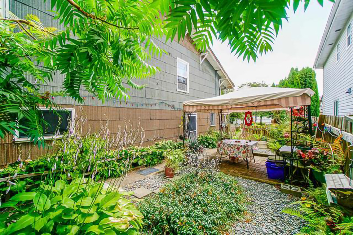 7360 13th Avenue, Burnaby 7