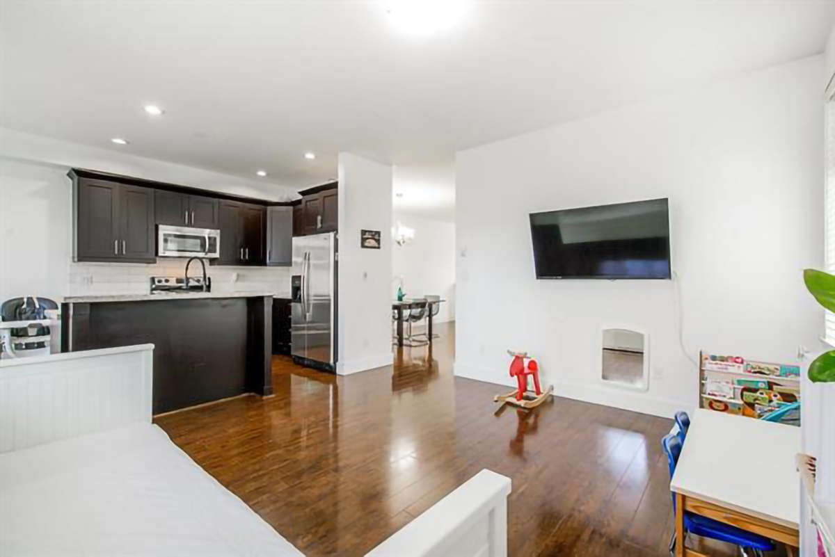 1 8418 163 Street, Surrey 12