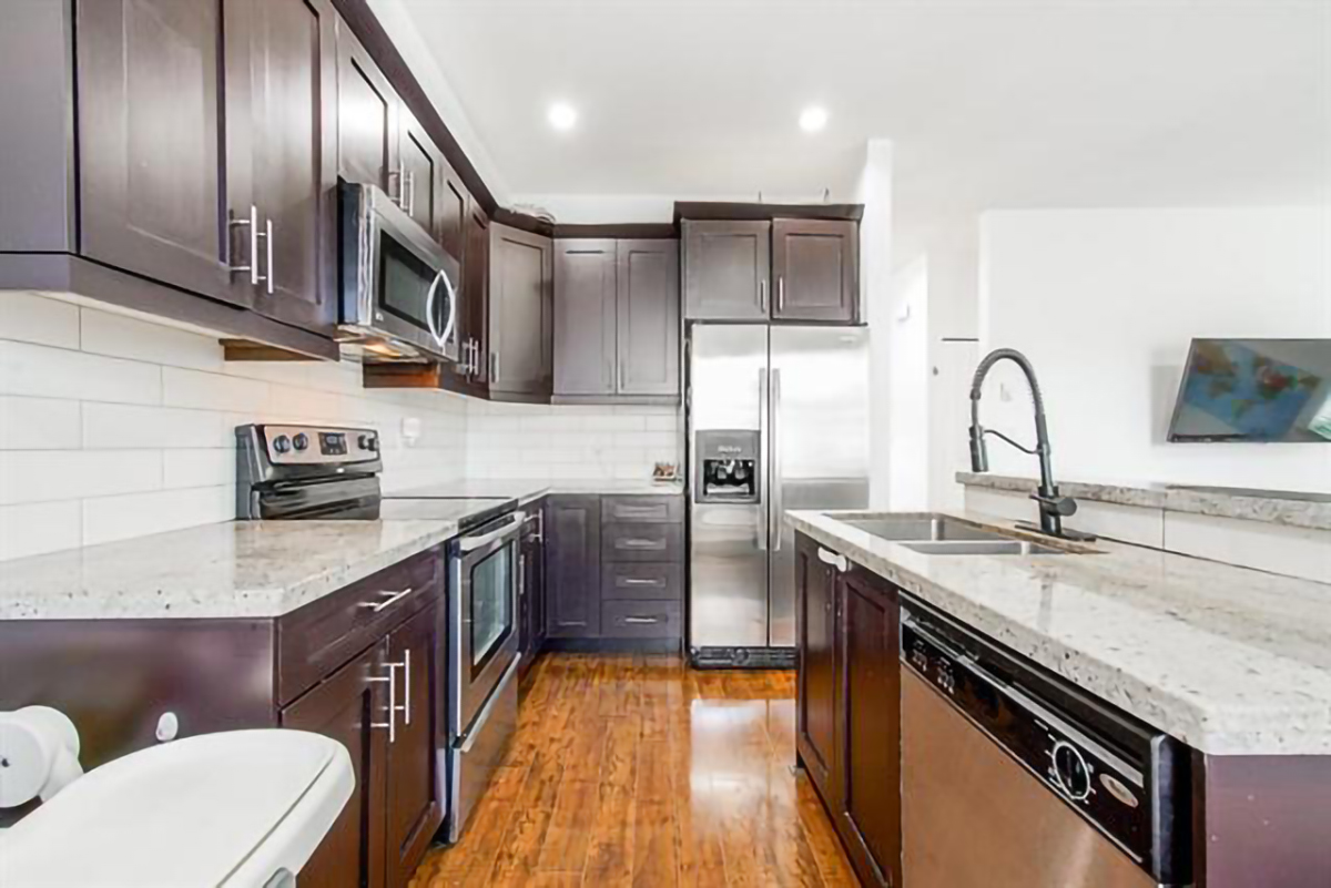 1 8418 163 Street, Surrey 15