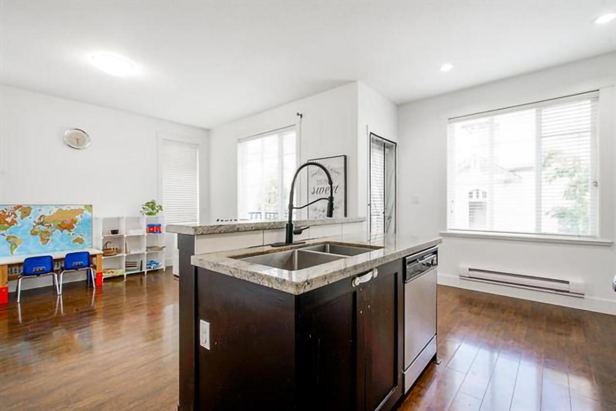 1 8418 163 Street, Surrey 17