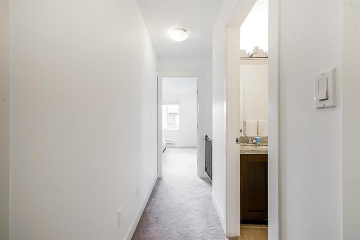 1 8418 163 Street, Surrey 21