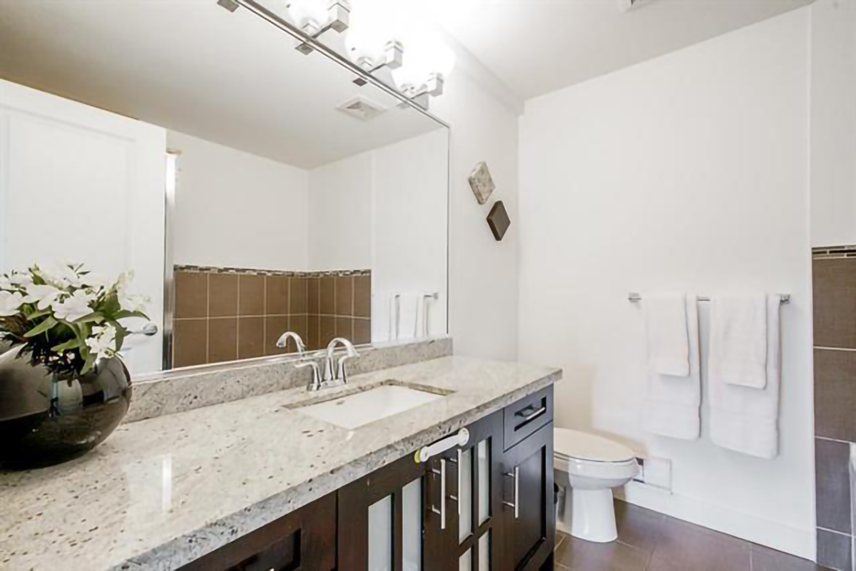 1 8418 163 Street, Surrey 24