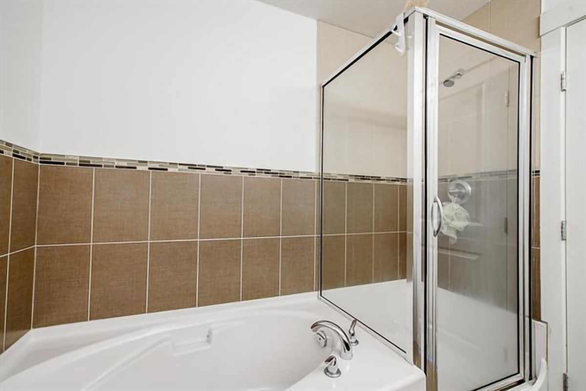 1 8418 163 Street, Surrey 25