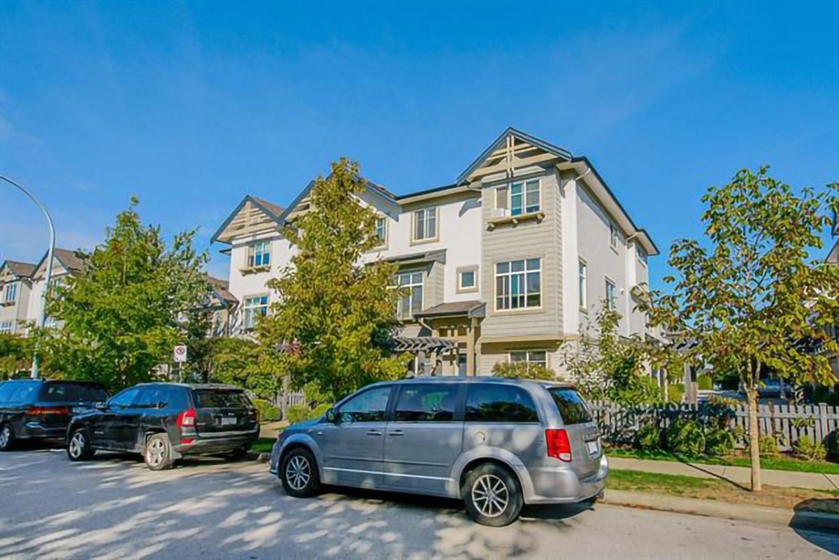 1 8418 163 Street, Surrey 4