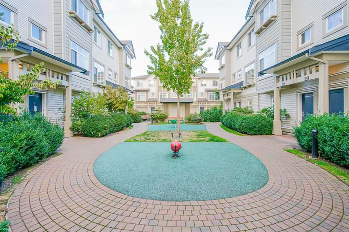 1 8418 163 Street, Surrey 38