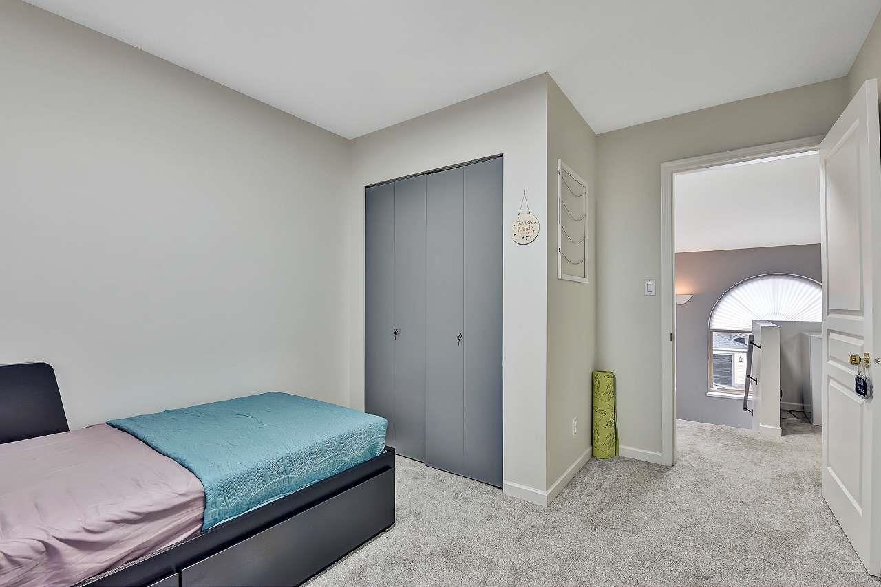 17 8675 209 STREET 19