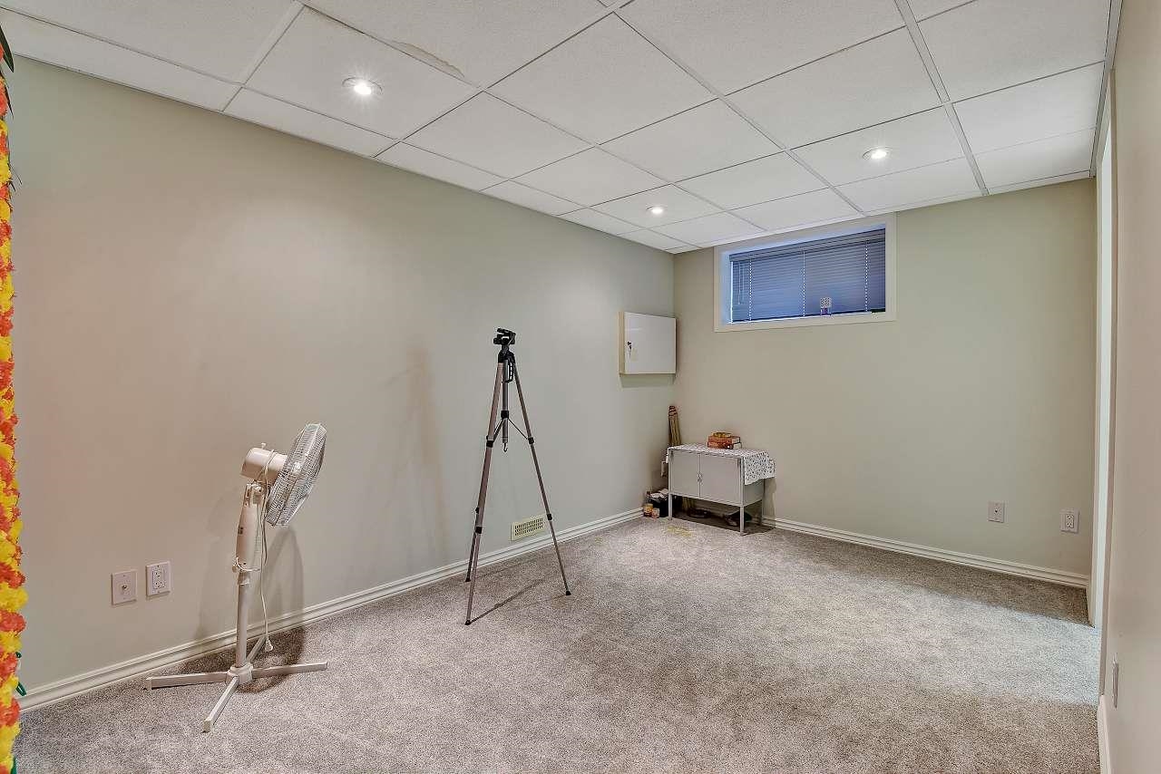 17 8675 209 STREET 22