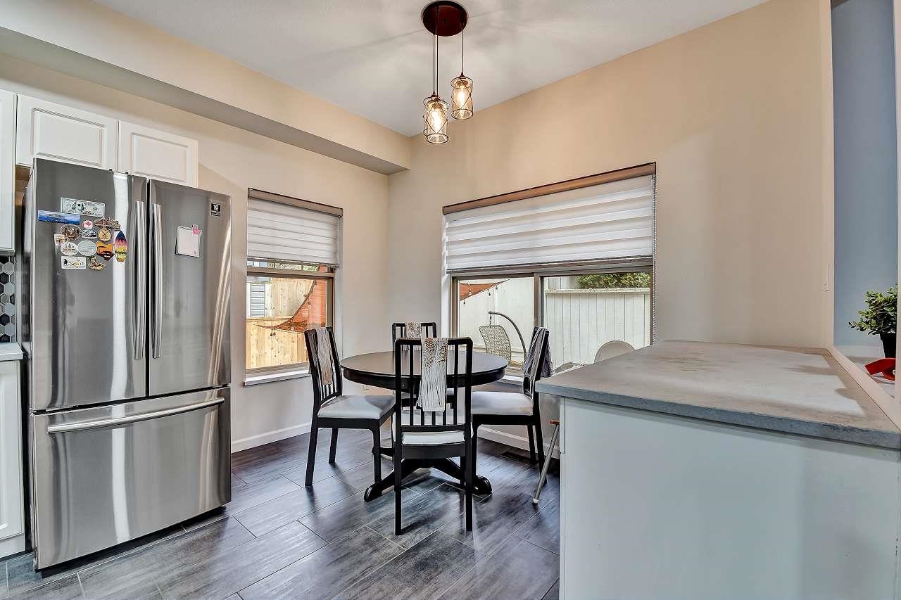 17 8675 209 STREET 4