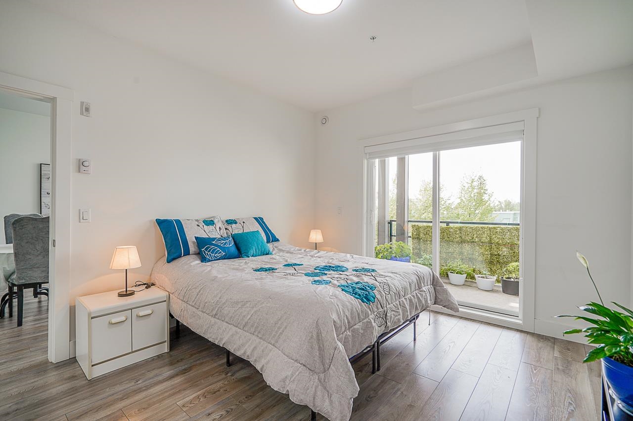 406 22577 ROYAL CRESCENT 20