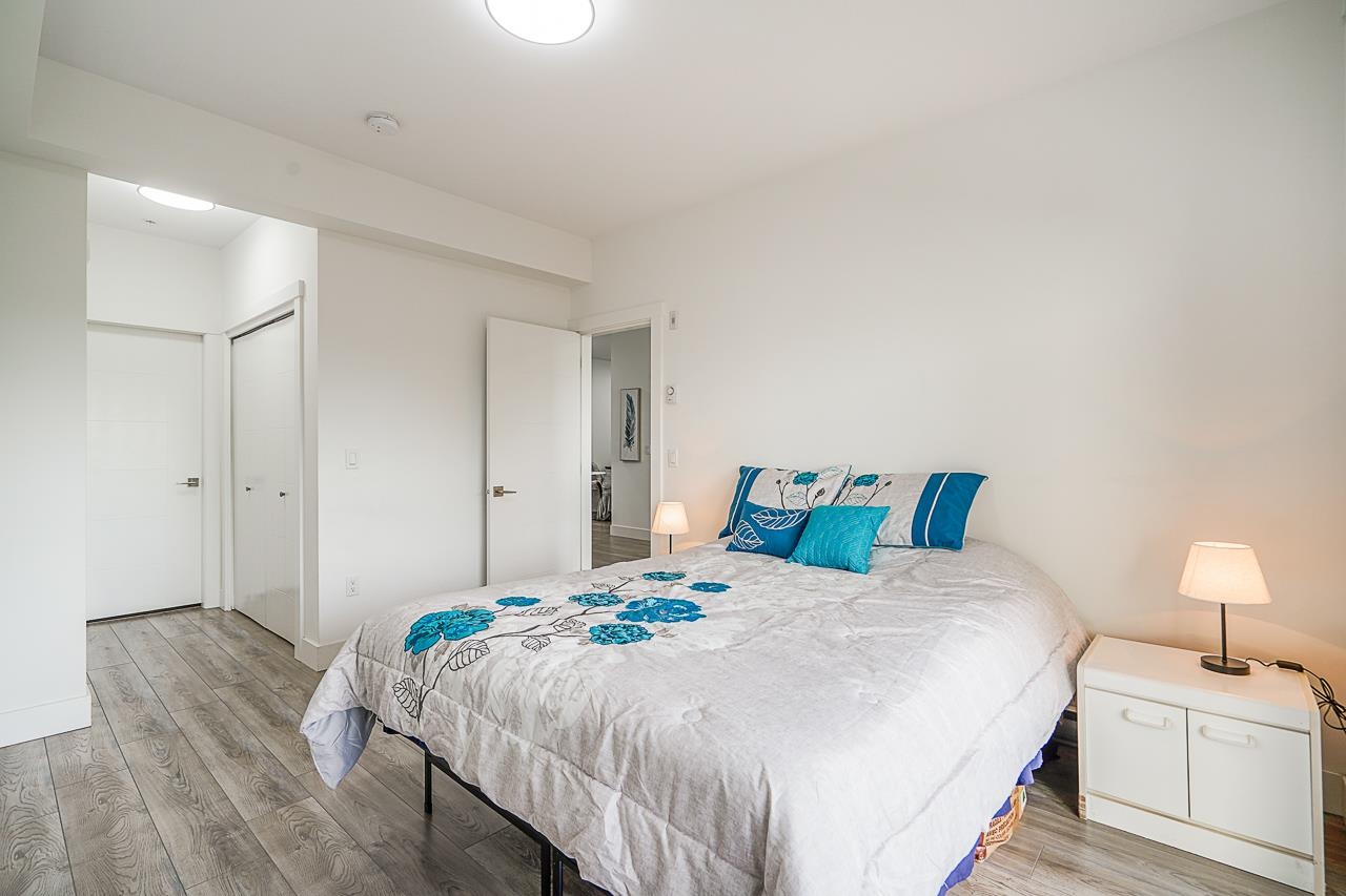 406 22577 ROYAL CRESCENT 21