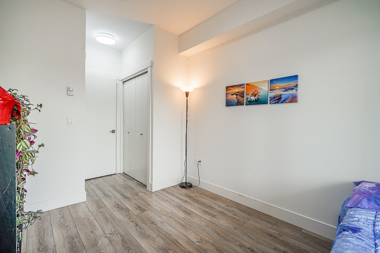 406 22577 ROYAL CRESCENT 24