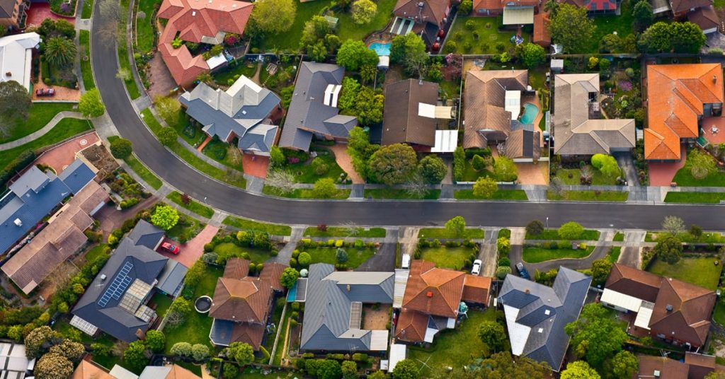 6 Questions to Ask When Looking at Neighborhoods