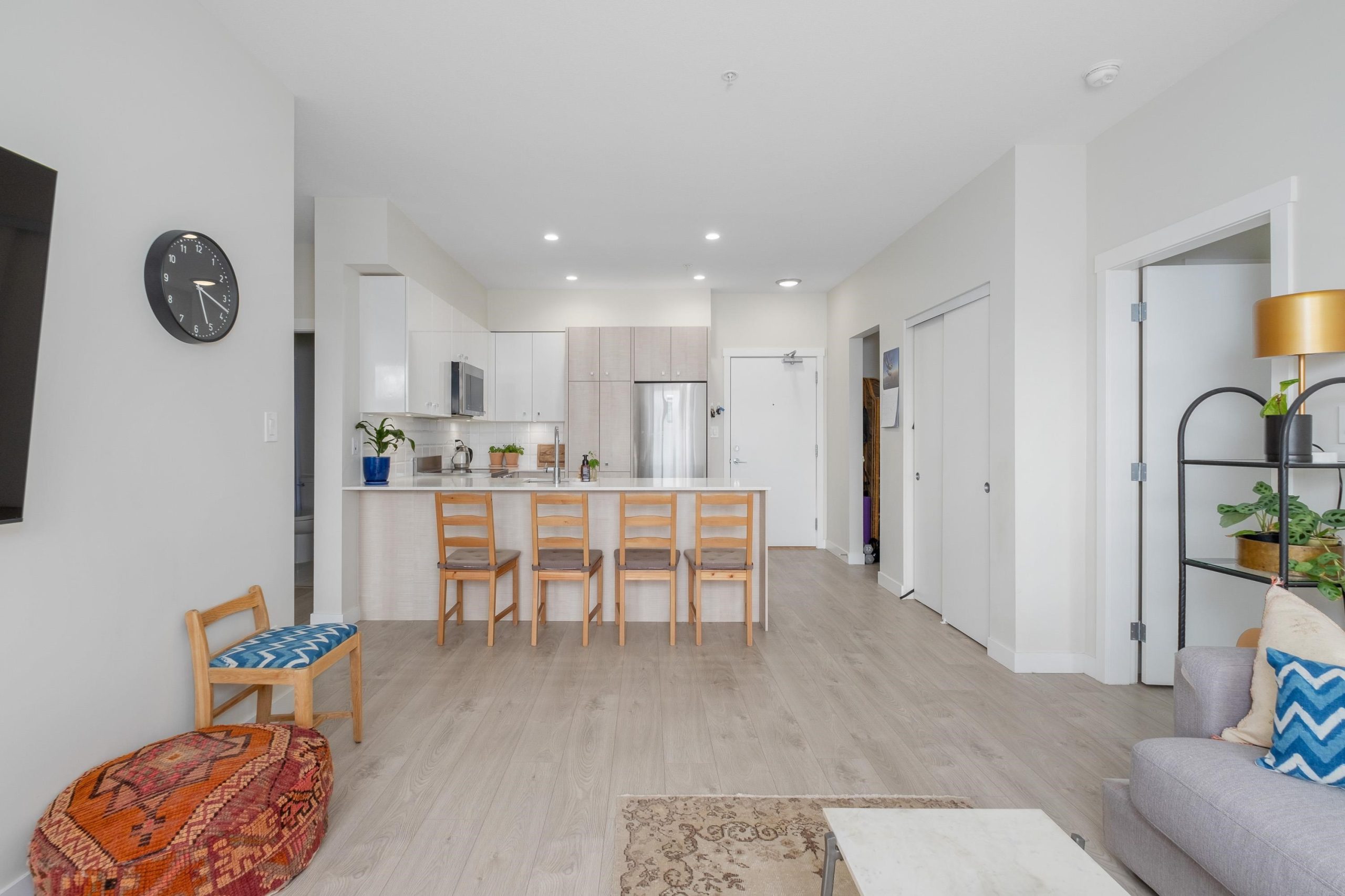 524 10838 WHALLEY BOULEVARD 10