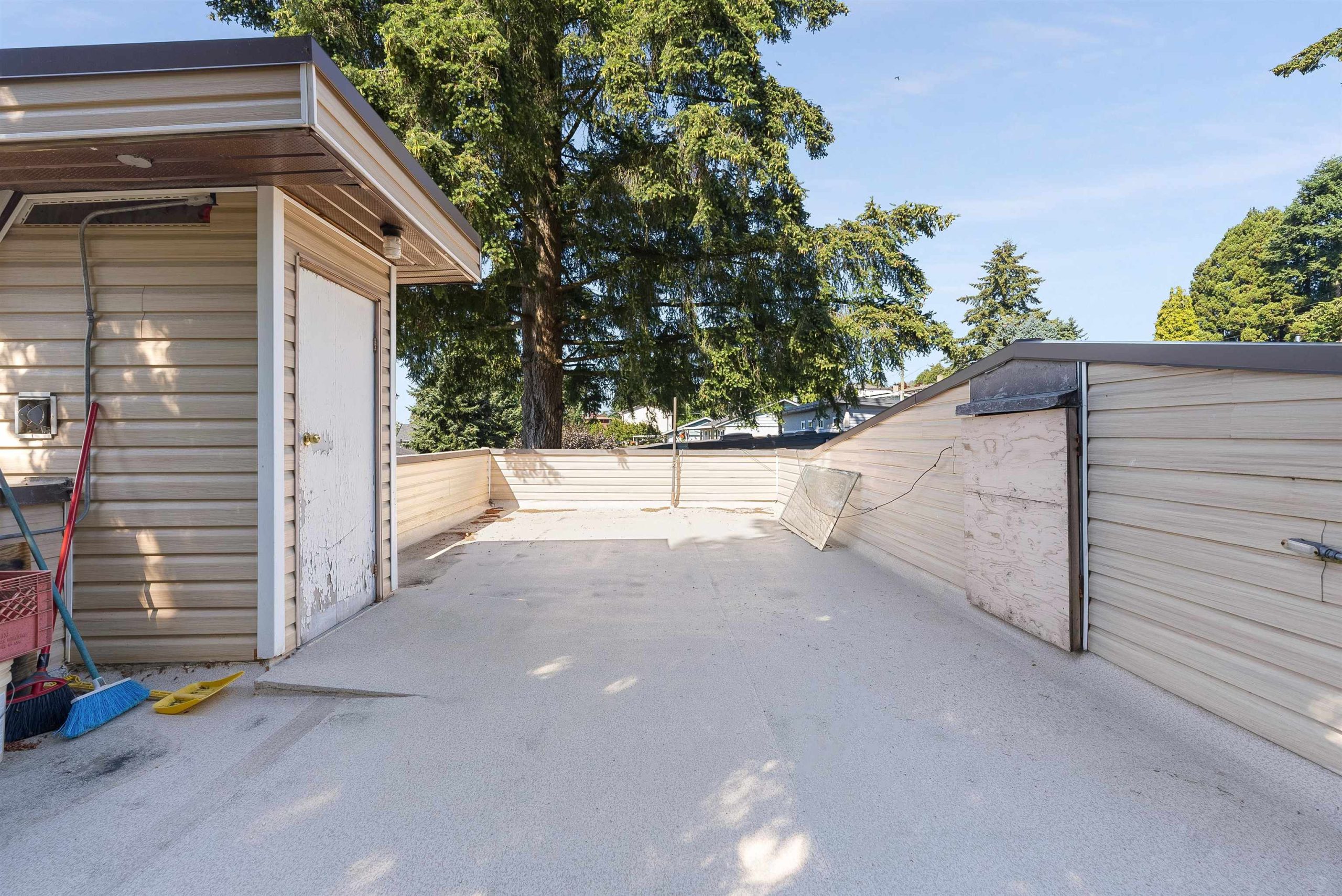 358 LAVAL STREET 63