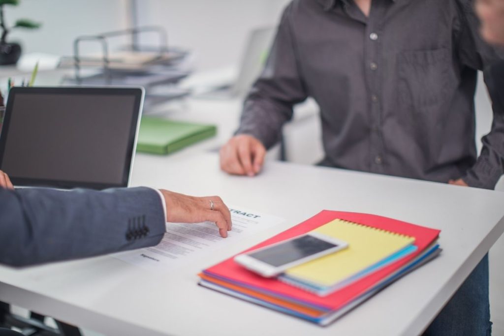 The Benefits of Working with a Real Estate Agent with an Interior Design Background
