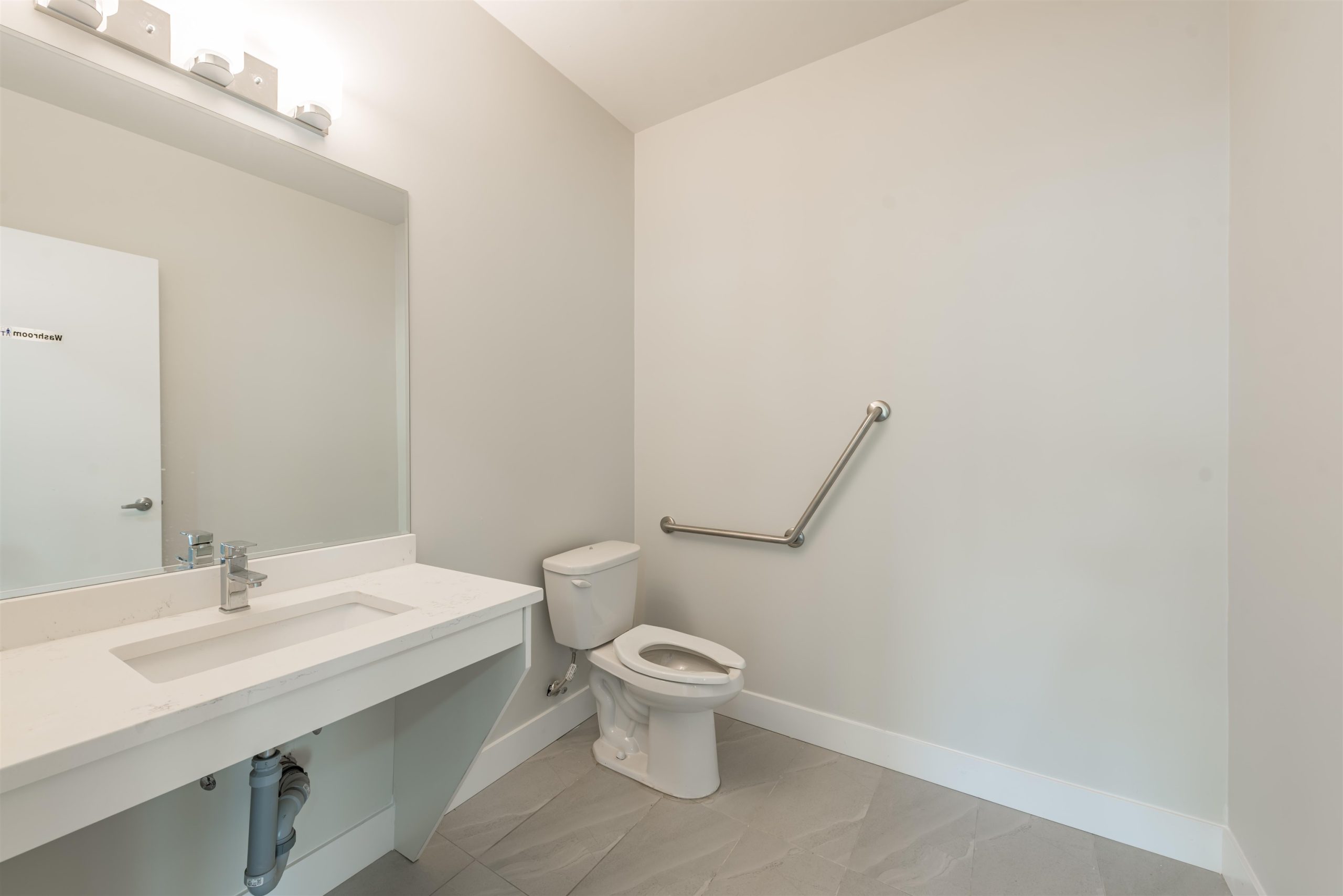 206 13799 101 AVENUE 17