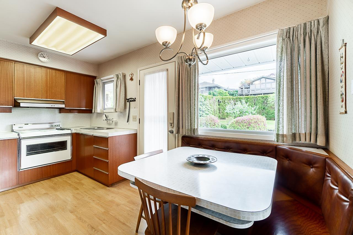 7046 Sierra Drive, Burnaby 14