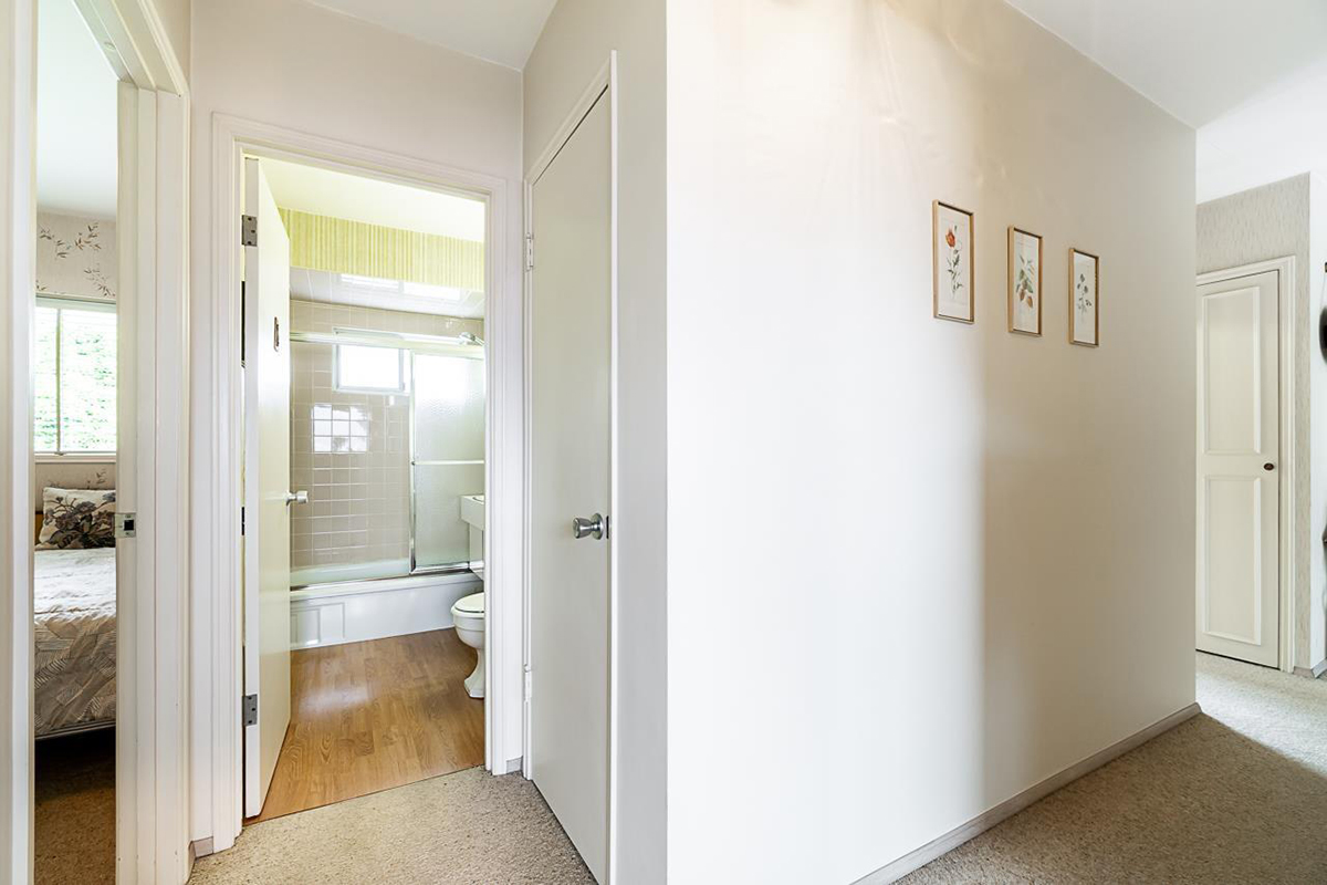 7046 Sierra Drive, Burnaby 19