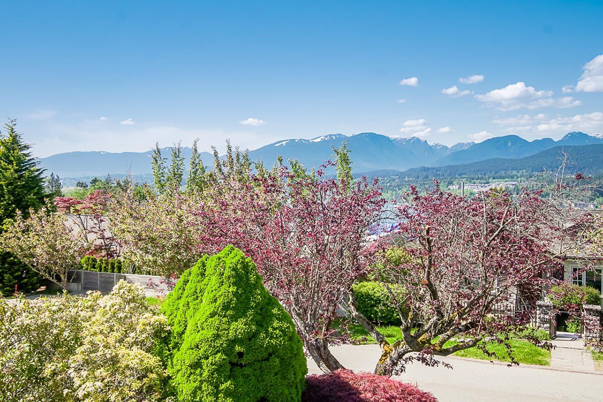 7046 Sierra Drive, Burnaby 39