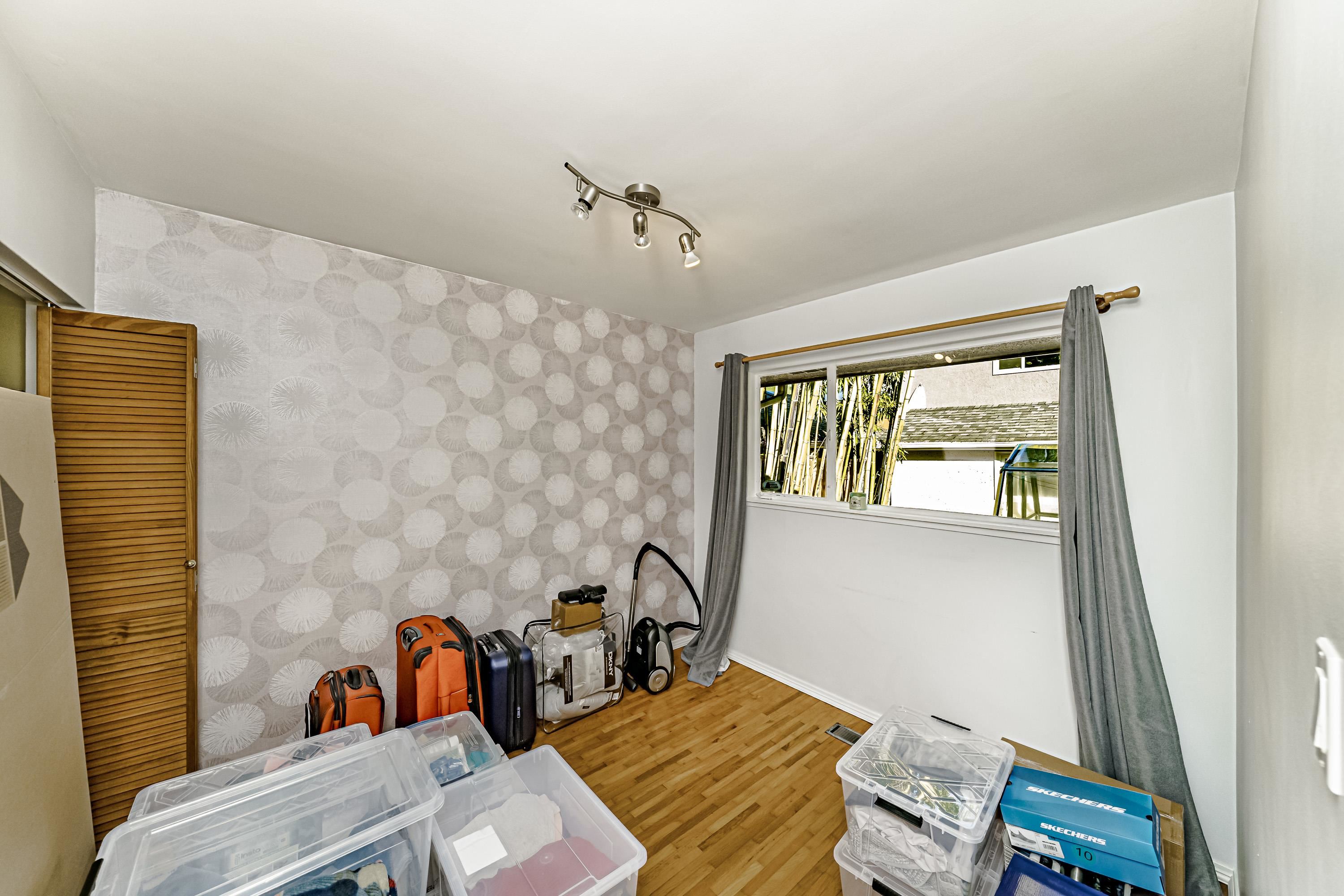 8408 17 AVENUE 18