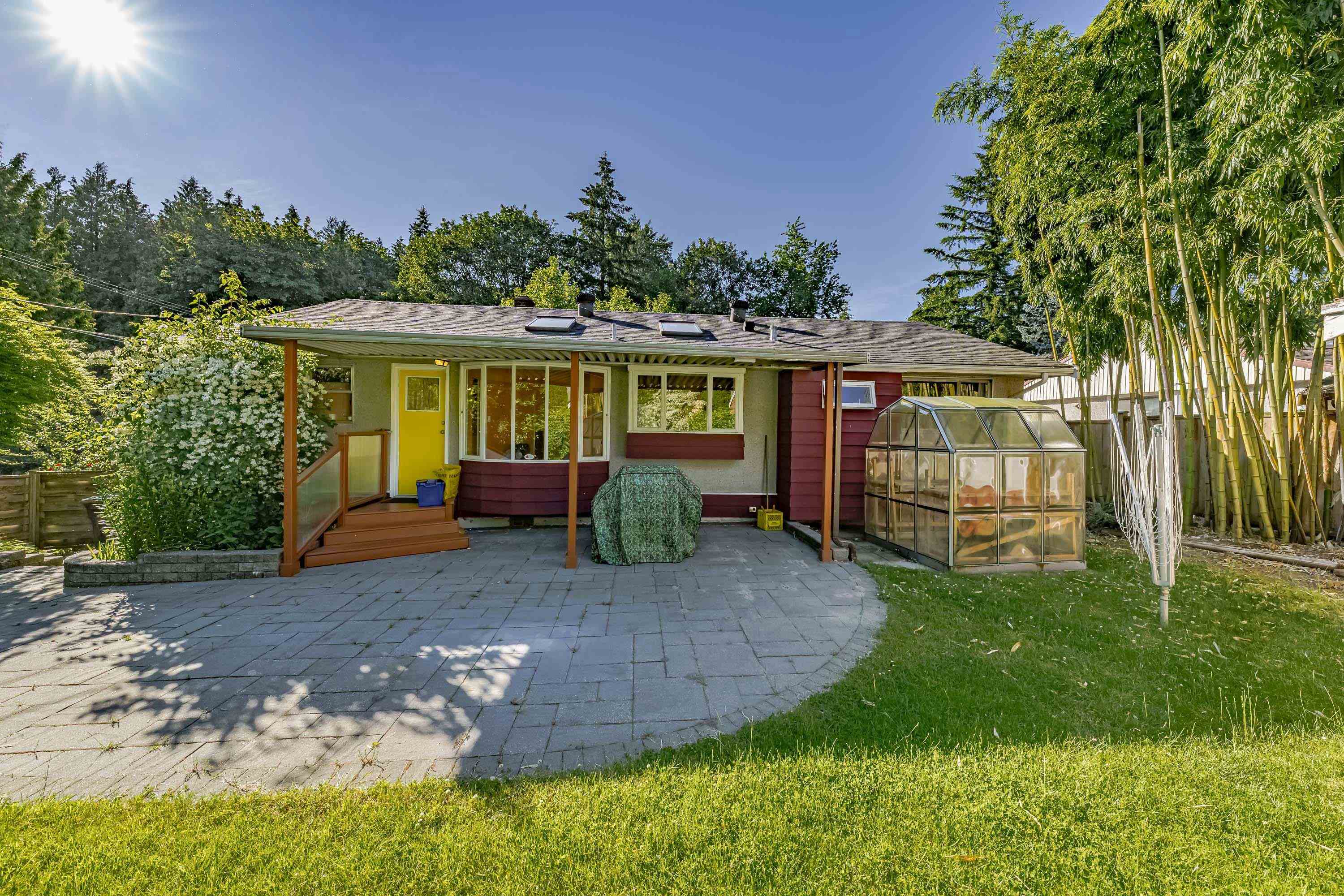 8408 17 AVENUE 21
