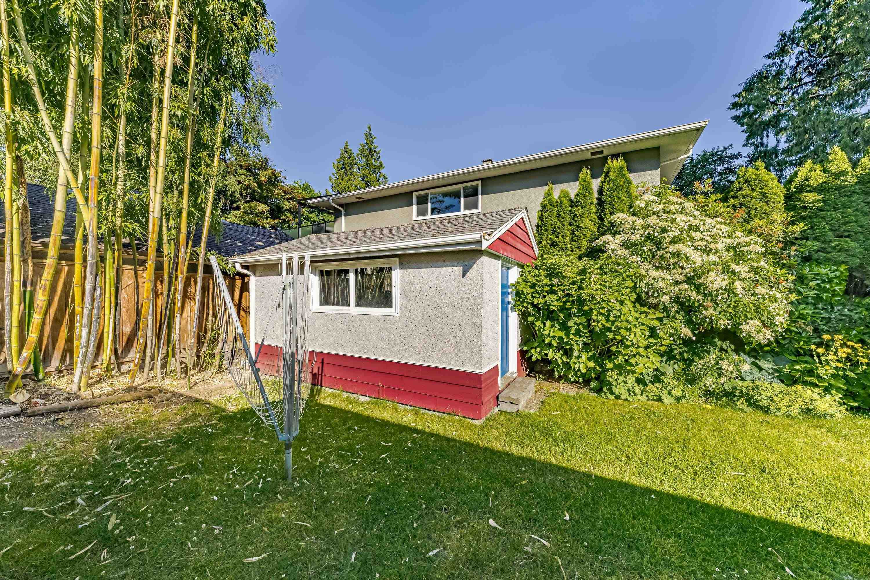 8408 17 AVENUE 23
