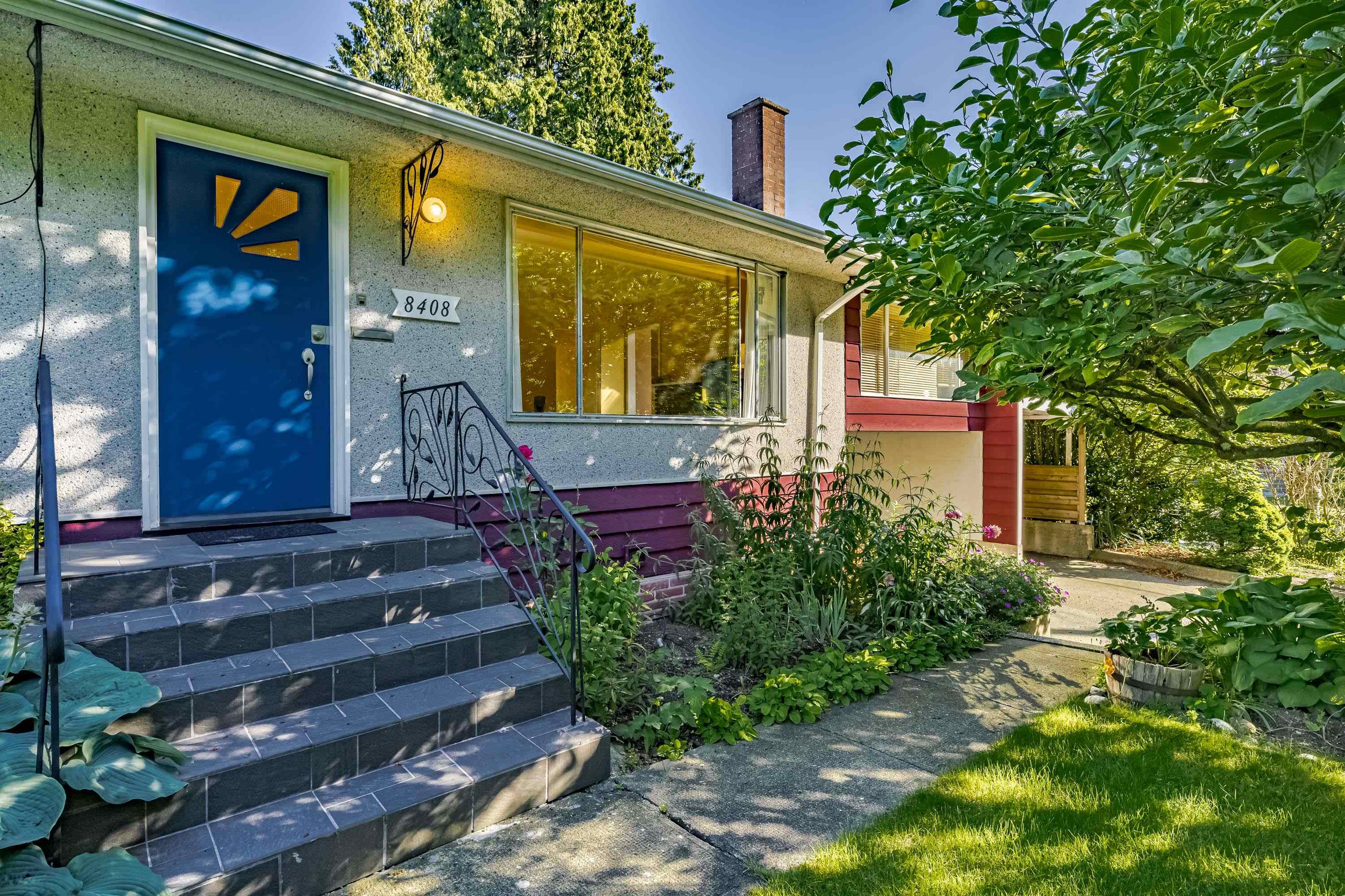 8408 17 AVENUE 25